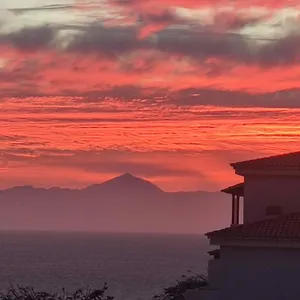 https://paraisos-de-agaete.in-canary-islands.com